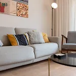 Modern With Large Terrace Close To The Sea * 오스텐드