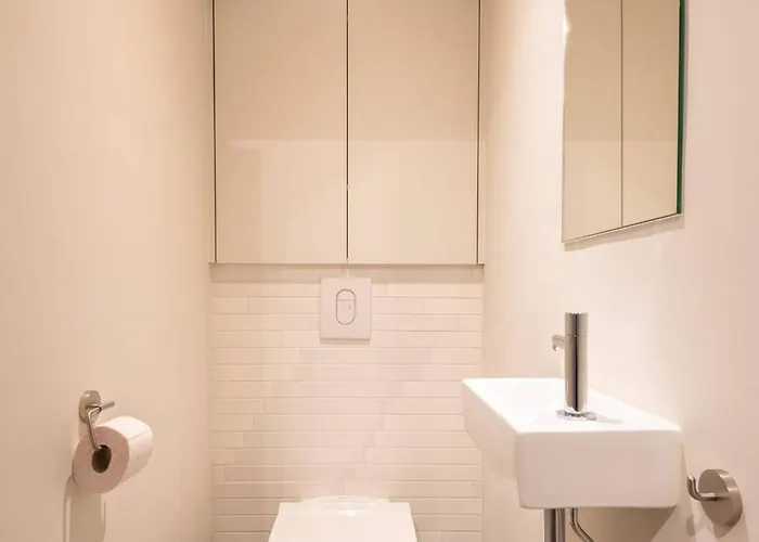 Appartement Modern With Large Terrace Close To The Sea